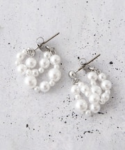 つぶつぶパール調ピアス