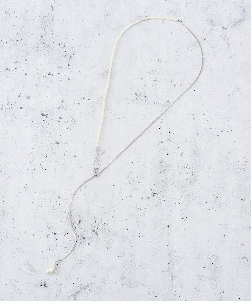 華奢パール調Y字ネックレス