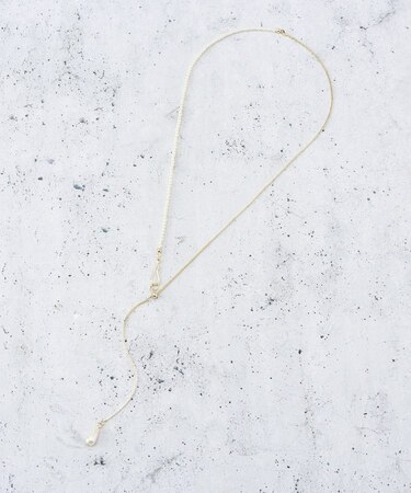 華奢パール調Y字ネックレス