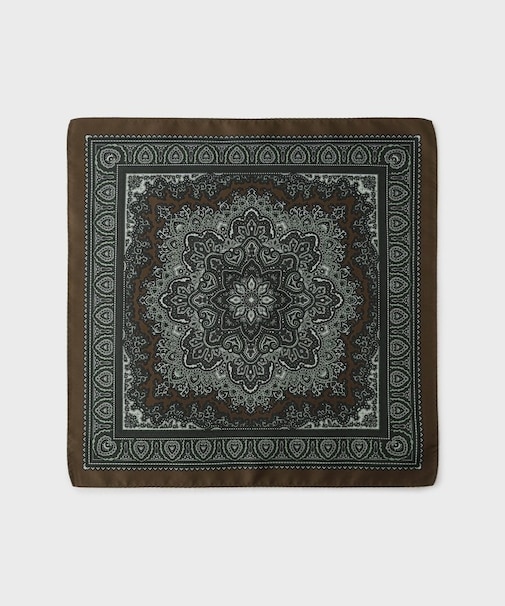 バンダナ柄 ポケットチーフ 【ON/OFF兼用】