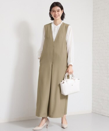 【セレモニーにもカジュアルにも】Vネックオールインワン