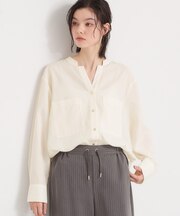 【刻みネックですっきり見え】Wポケット金ボタンシャツ