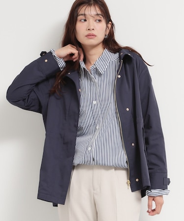 【フェミニンにもクールにも】ウエストドロストマウンテンパーカー