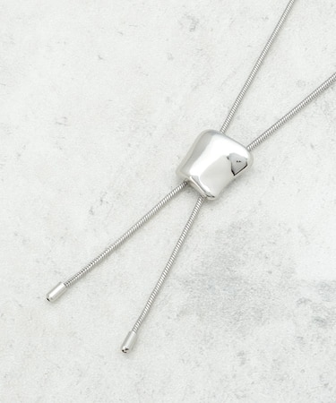 ループタイネックレス