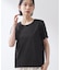 大人にちょうどいい チャーム付きドット柄Tシャツ