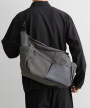 VISIONARY 異素材コンビ ビッグショルダーバッグ