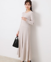 【上品な落ち感・美シルエット】アイレットリブデザインニットワンピース