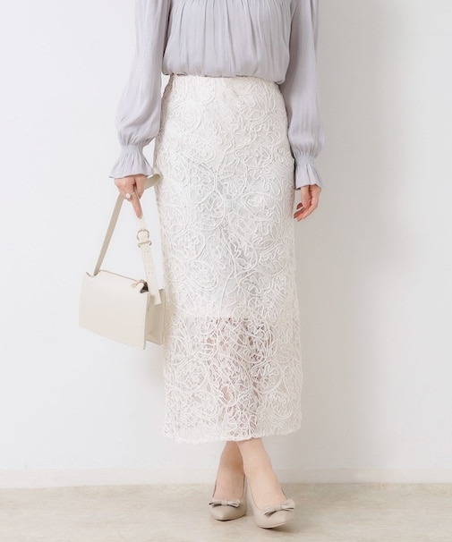 レースコード刺繍スカート