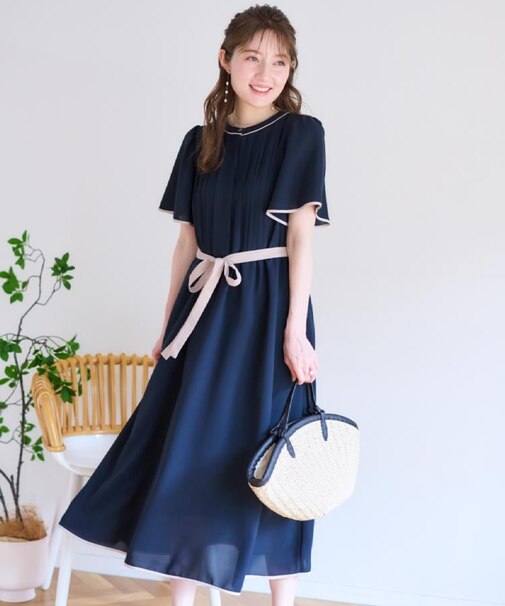 【配色・きれいめ・通勤】タックプリーツ配色ワンピース