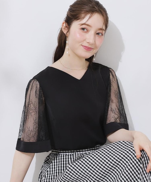 【マシンウォッシャブル・シアー・細見え】Vネック袖レースフレアブラウス