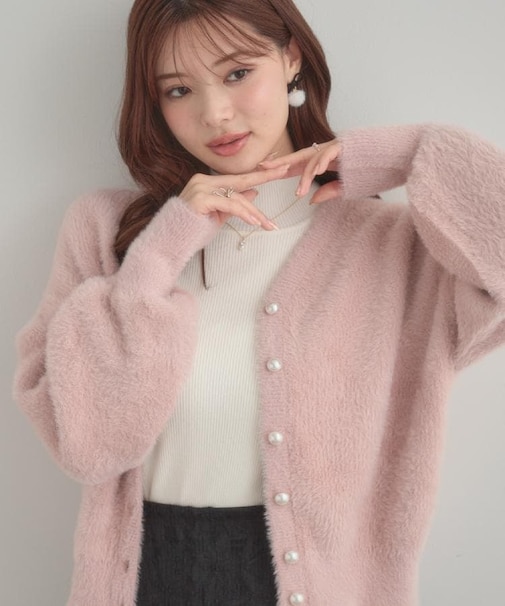 【大人可愛い／きれいめ】前後2WAYフェザーカーディトップス