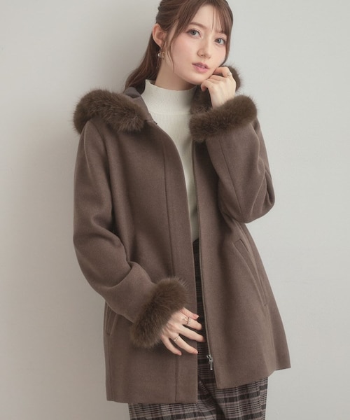 ♡クチュールブローチ♡フードフェイクファー ハーフ丈コート 大人可愛い・フード取り外し可能】フードフェイクファー ハーフ丈