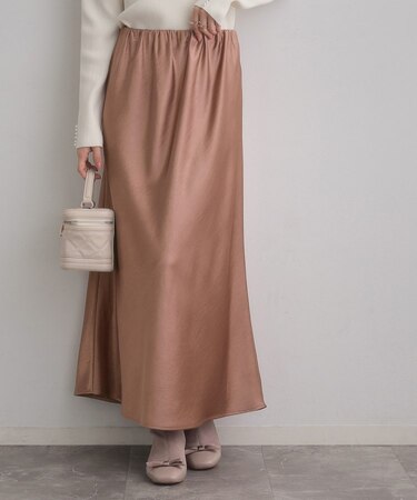 シルキーヘビーサテンスカート
