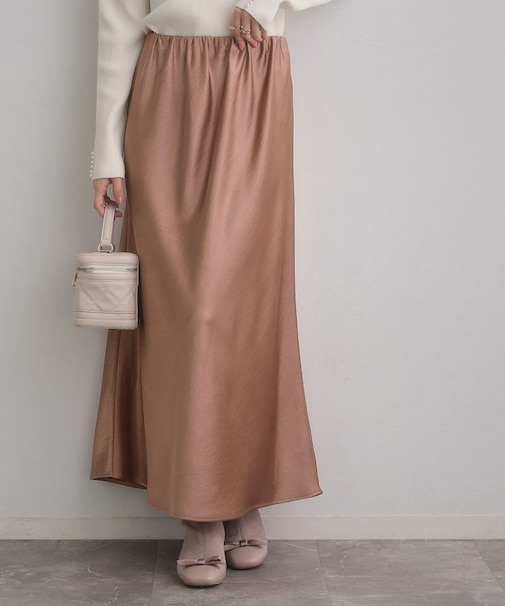 シルキーヘビーサテンスカート