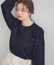 【着映え】ハートドットラメ刺繍ニット