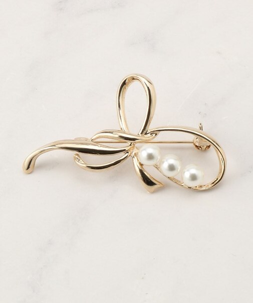 リボンモチーフブローチ