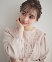 レースドッキングブラウス