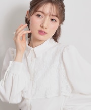 総レース切り替えパール調ボタンブラウス