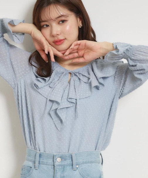 【着映え・洗える】ラメカットドビーフリルブラウス