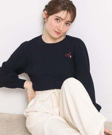 【洗える】リボンエンブロ細ケーブルニット