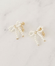 パール調リボンデザインイヤリング