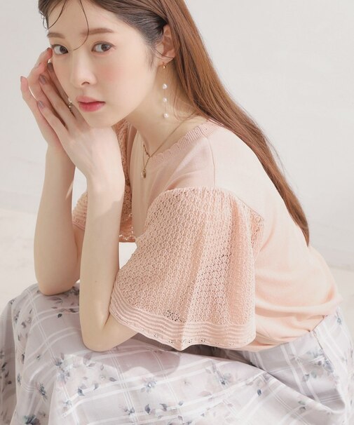 【アンサンブル可・UVカット・アンチピリング】透かしフレアー袖ニット