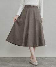 タックプリーツスカート