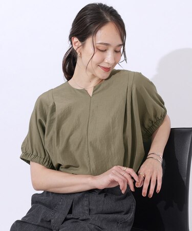 【高レビュー/無理せずキレイ】女性らしさを引き立てる お袖たっぷりギャザー ドルマンブラウス