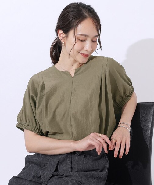 【高レビュー/無理せずキレイ】女性らしさを引き立てる お袖たっぷりギャザー ドルマンブラウス