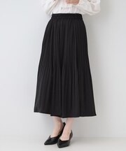 【セレモニーにも】ひらりと揺れる上品シルエット サテンプリーツスカート