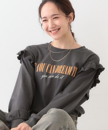 【S-LL/洗える】ショルダーフリルが目を惹く ロゴプリントロンT