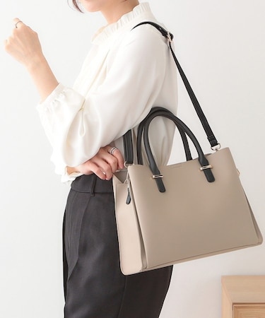 【2WAY/通勤/セレモニー】きれいめコーデに 3層トートバッグ