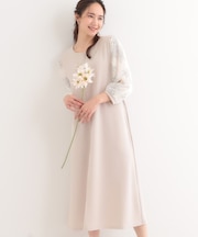 1枚で上品に決まる お袖レース切り替え7分袖ワンピース