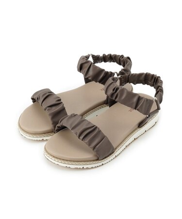 くしゅくしゅデザインが大人の抜け感をプラスする ギャザーベルトサンダル