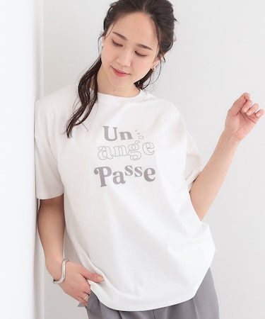 【S-LL】大人のきれいめカジュアルに フロッキーロゴTシャツ