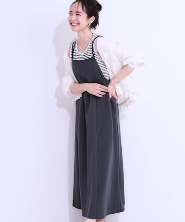 女性らしさ溢れる フレアキャミワンピース