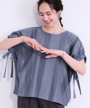 【S-LL/二の腕カバー】お袖ギャザーリボン アイレット刺繍トップス