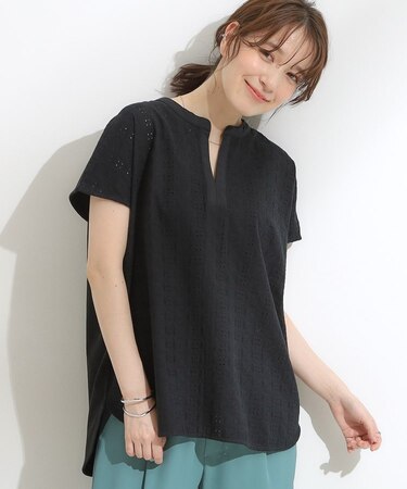 【S-LL】抜け感とすっきり見えを叶える 刺繍レース スキッパー襟トップス