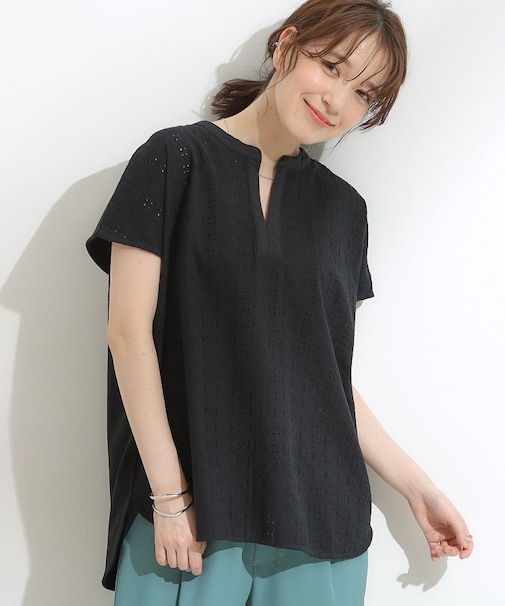 【S-LL】抜け感とすっきり見えを叶える 刺繍レース スキッパー襟トップス