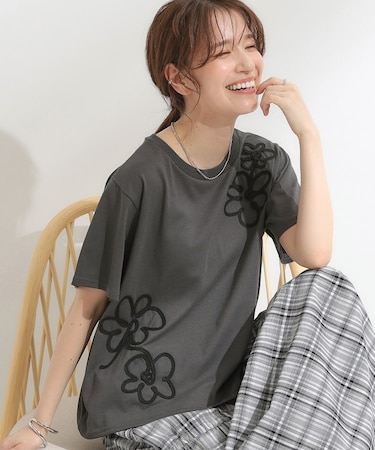 【S-LL】コーデの主役になる コード刺繍デザインＴシャツ