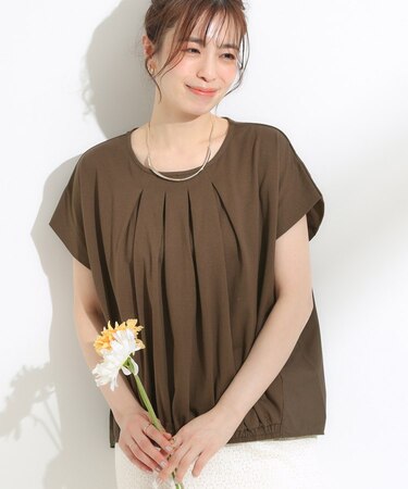 インせず決まる 異素材使い デザイントップス