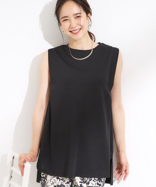 【汗ジミ軽減/ひんやり/UV】大人のヘルシーな着こなしに タックノースリーブチュニック