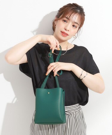 【軽量】ふわっと軽い3層ショルダーバッグ