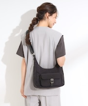 【撥水】立体ポケットショルダーバッグ