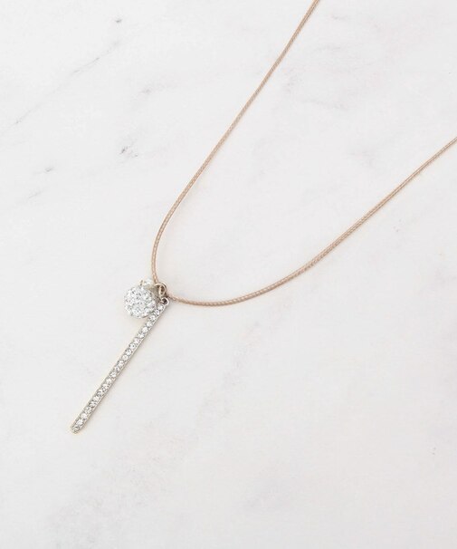 パヴェバーひもネックレス