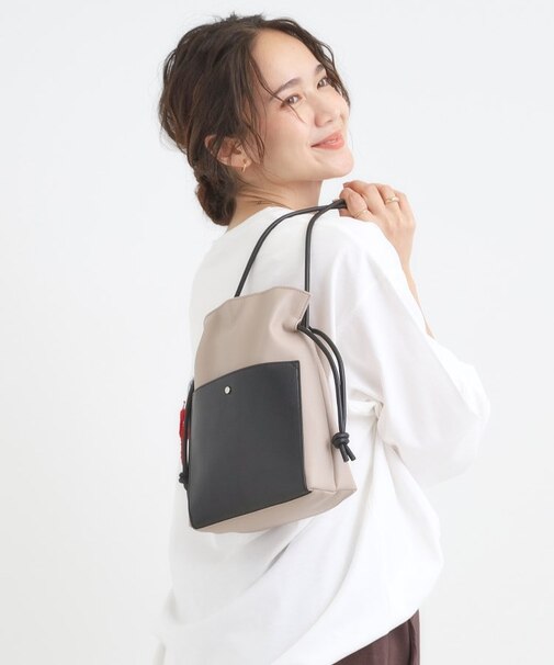 スクエア巾着ショルダーバッグ