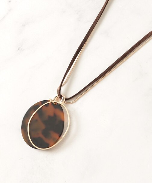 スエード紐&スネークモチーフネックレス