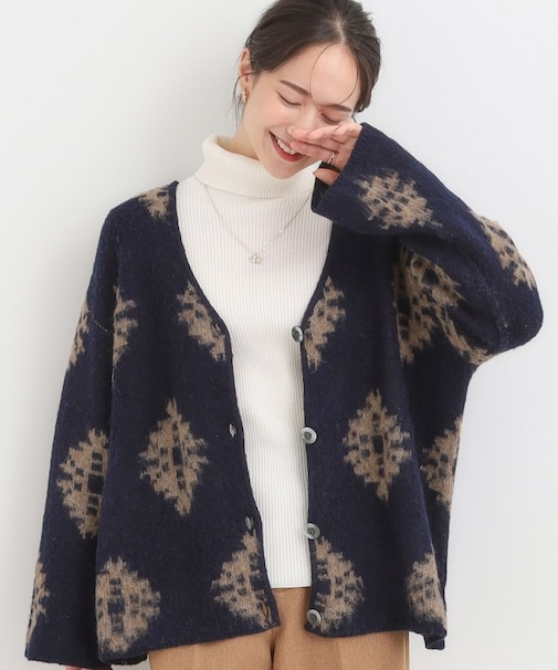 羽織るだけでスタイリングの主役に 起毛柄カーディガン