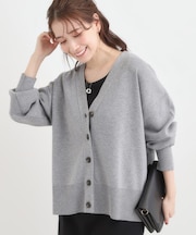 【洗える/毛玉レス】表面がきれいなVネックカーディガン