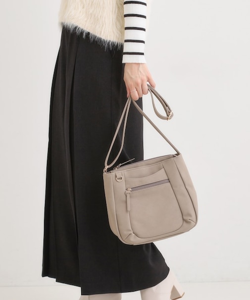 前ポケットショルダーバッグ